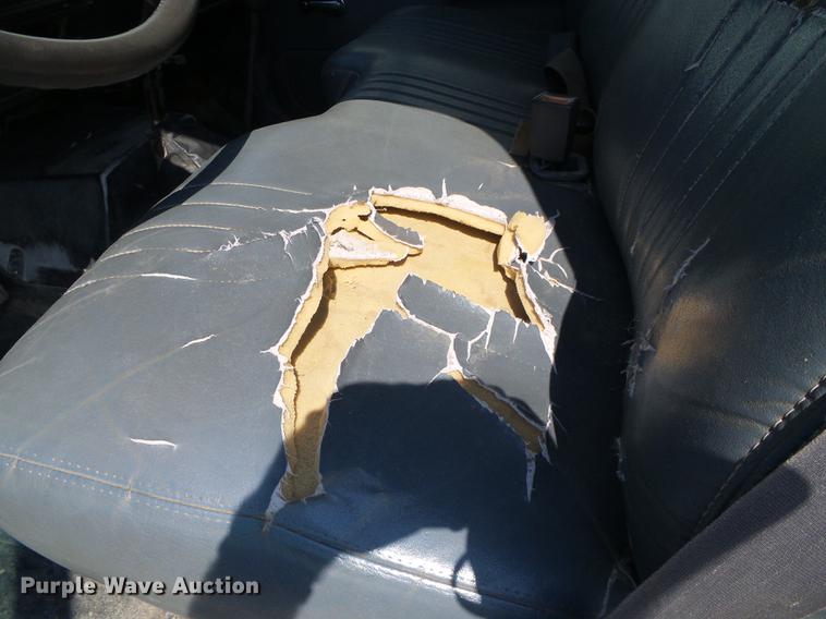 image for item DD5840 1995 Chevrolet Kodiak C5500 flatbed truck