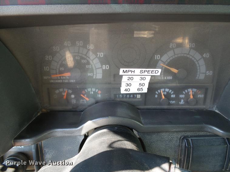 image for item DD5840 1995 Chevrolet Kodiak C5500 flatbed truck