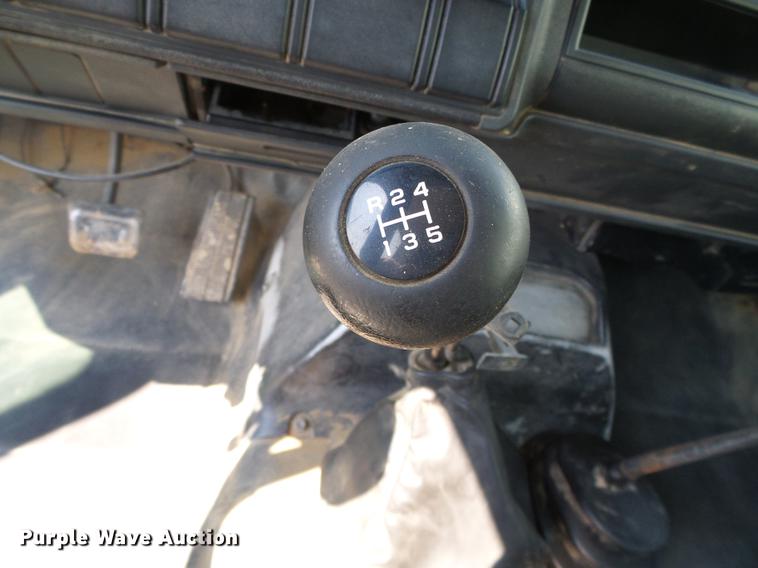 image for item DD5840 1995 Chevrolet Kodiak C5500 flatbed truck