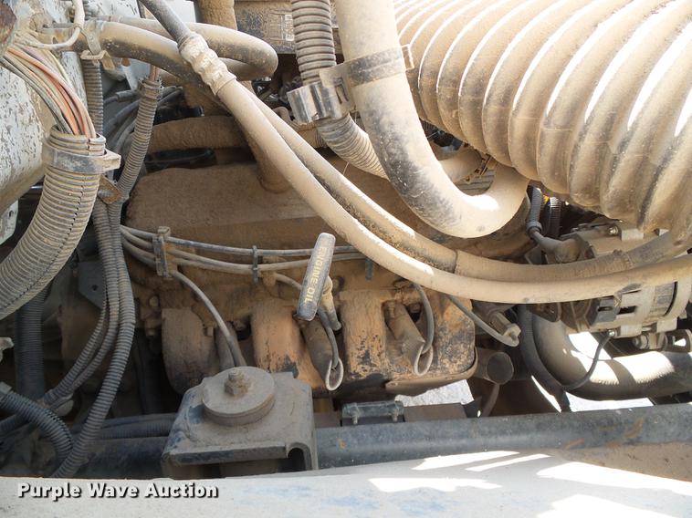 image for item DD5840 1995 Chevrolet Kodiak C5500 flatbed truck