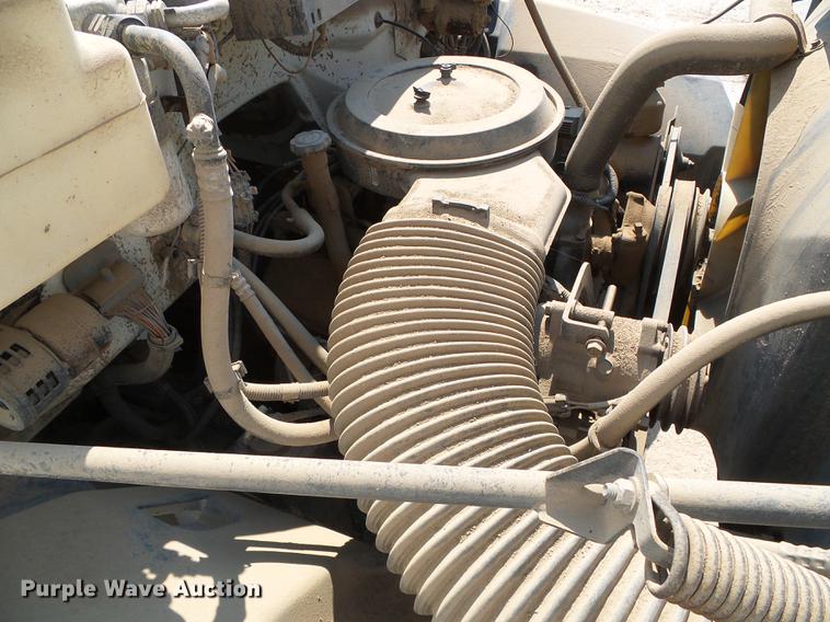 image for item DD5840 1995 Chevrolet Kodiak C5500 flatbed truck