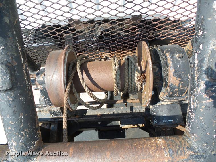 image for item DD5840 1995 Chevrolet Kodiak C5500 flatbed truck