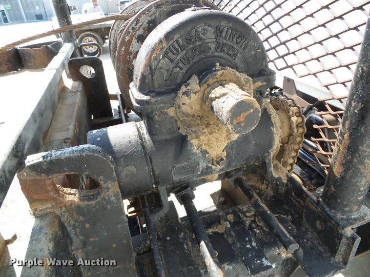 image for item DD5840 1995 Chevrolet Kodiak C5500 flatbed truck