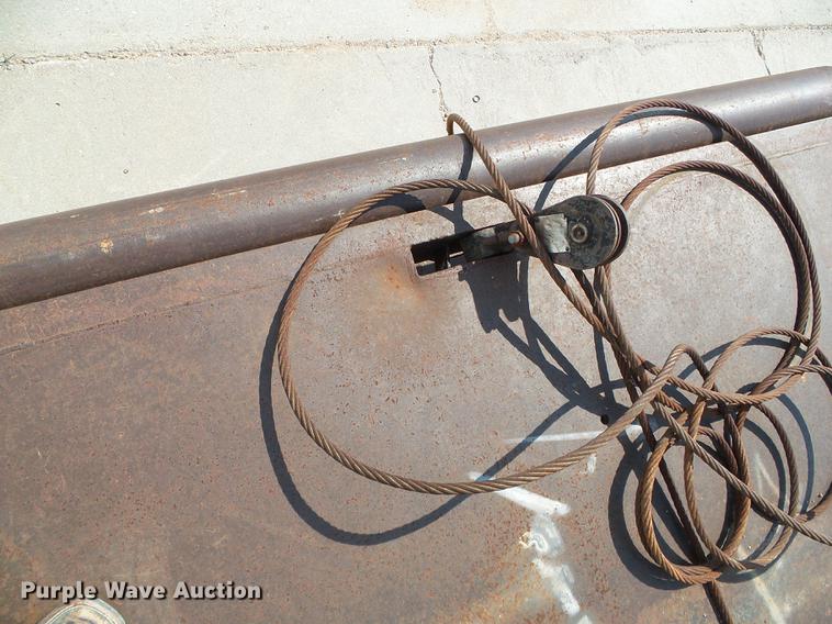 image for item DD5840 1995 Chevrolet Kodiak C5500 flatbed truck