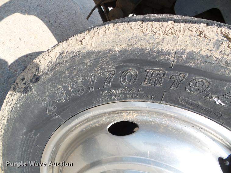 image for item DD5840 1995 Chevrolet Kodiak C5500 flatbed truck