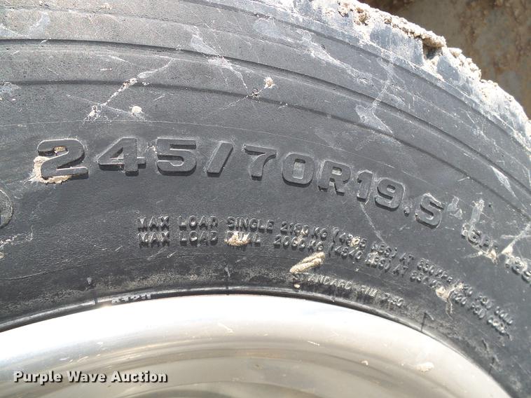 image for item DD5840 1995 Chevrolet Kodiak C5500 flatbed truck