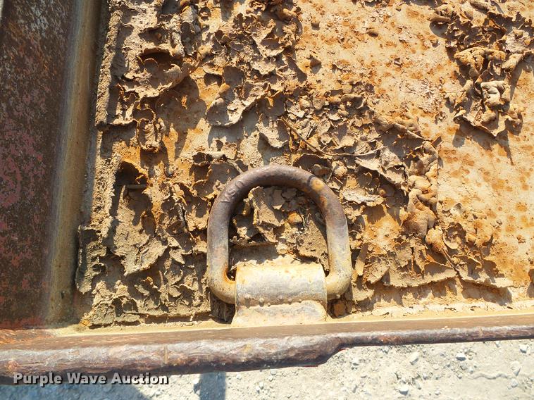 image for item DD5851 1995 Belshe T-2 equipment trailer