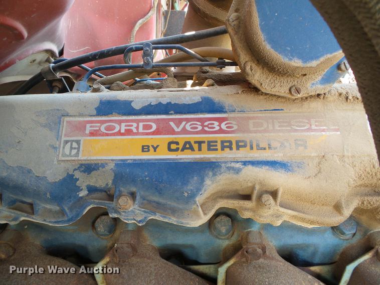 image for item DD5852 1975 Ford 8000 flatbed truck