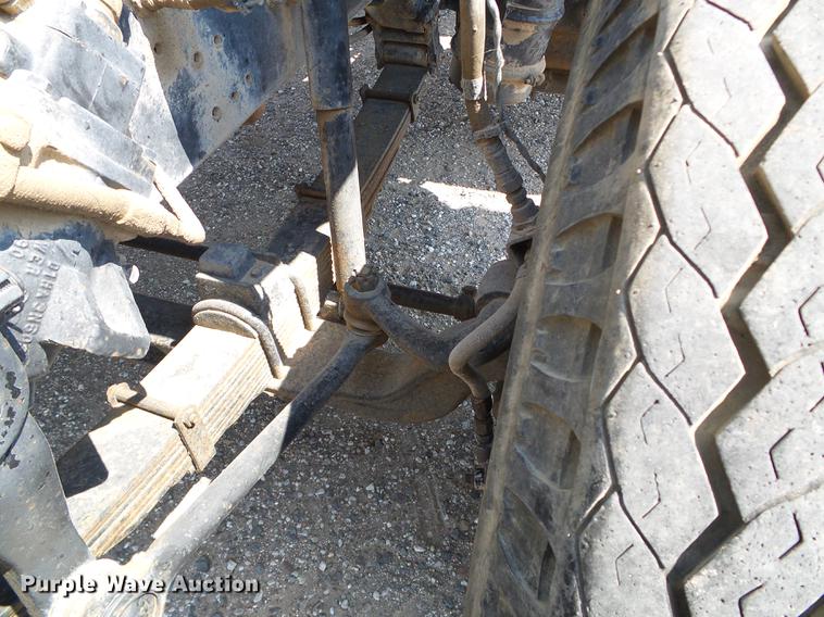 image for item DD5852 1975 Ford 8000 flatbed truck