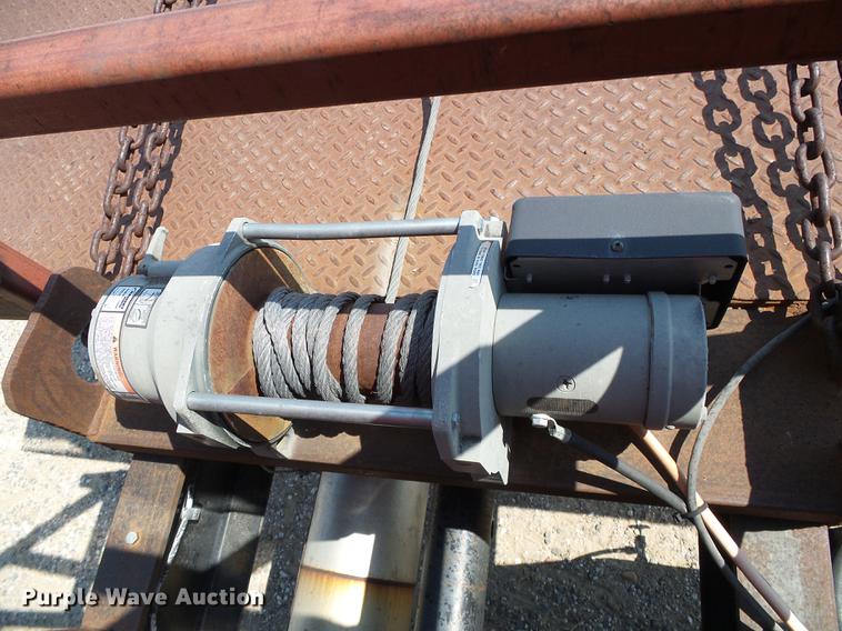 image for item DD5852 1975 Ford 8000 flatbed truck