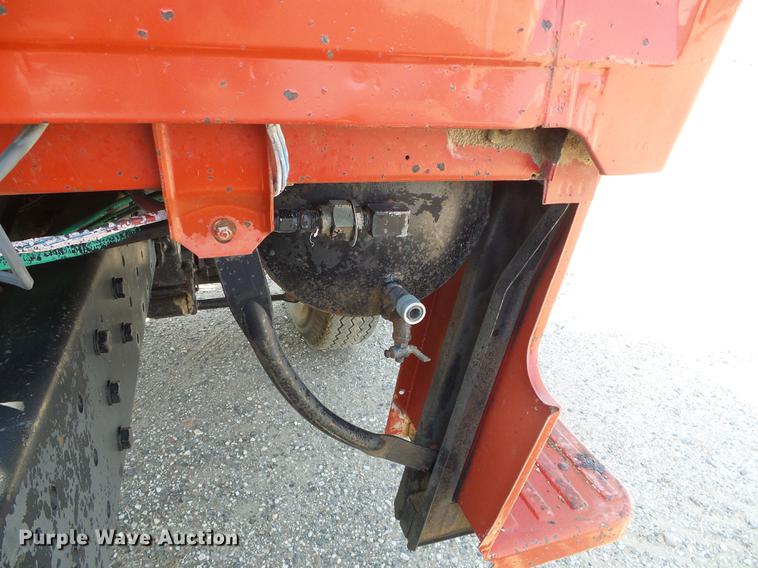 image for item DD5852 1975 Ford 8000 flatbed truck