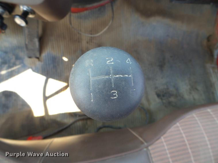 image for item DD5852 1975 Ford 8000 flatbed truck