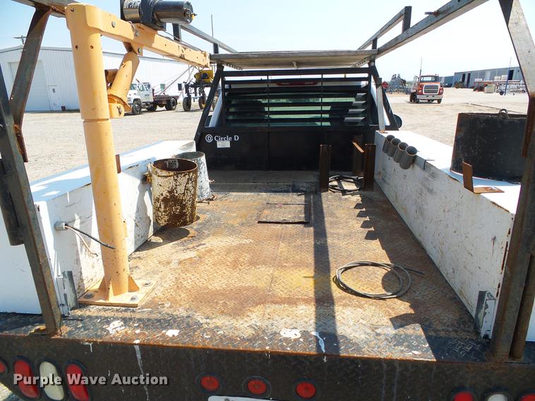 image for item DD5853 2009 GMC Sierra 3500HD flatbed pickup truck