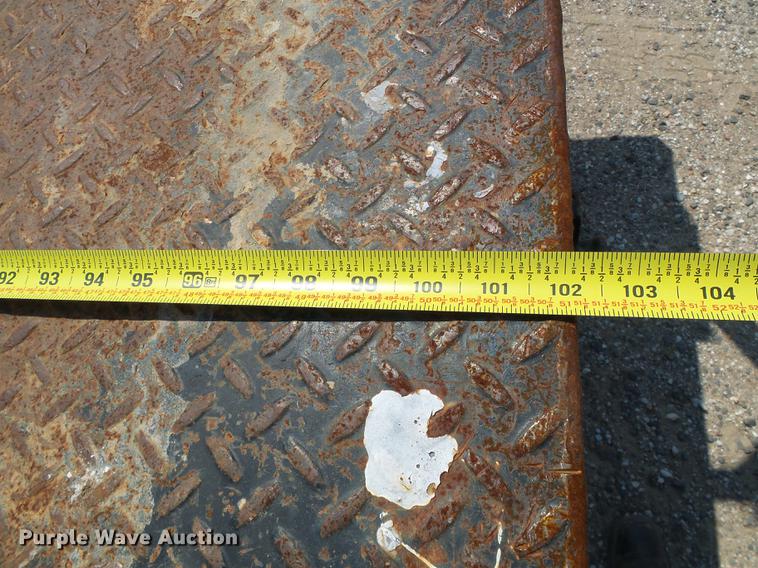 image for item DD5853 2009 GMC Sierra 3500HD flatbed pickup truck