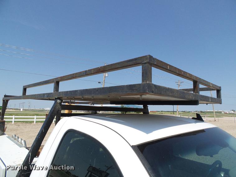 image for item DD5853 2009 GMC Sierra 3500HD flatbed pickup truck