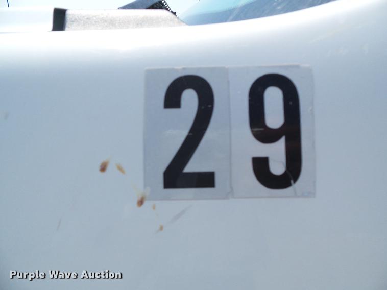 image for item DD5853 2009 GMC Sierra 3500HD flatbed pickup truck