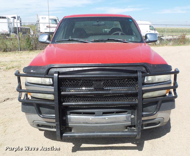 image for item DD5876 2002 Chevrolet Silverado 2500HD Crew Cab pickup truck