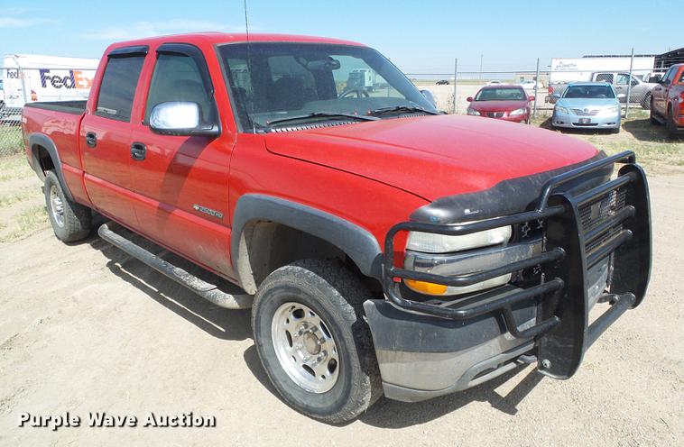 image for item DD5876 2002 Chevrolet Silverado 2500HD Crew Cab pickup truck
