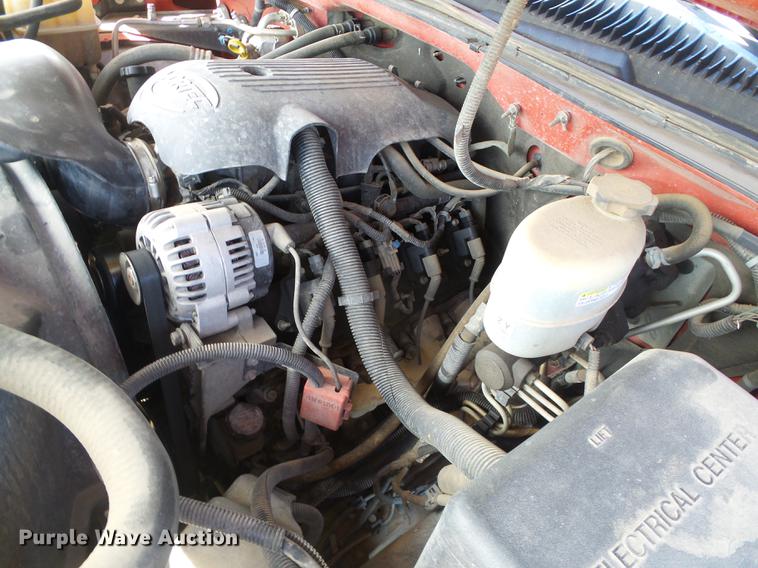 image for item DD5876 2002 Chevrolet Silverado 2500HD Crew Cab pickup truck