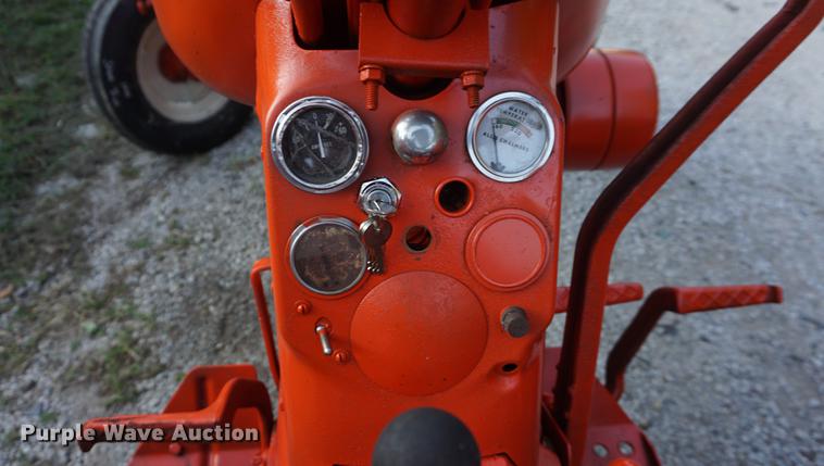 image for item DD6434 1957 Allis Chalmers D17 tractor