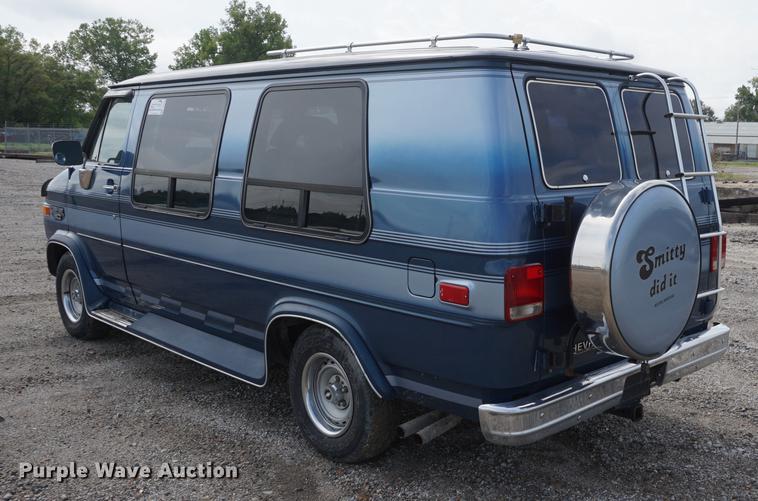image for item DD6467 1990 Chevrolet G20 van