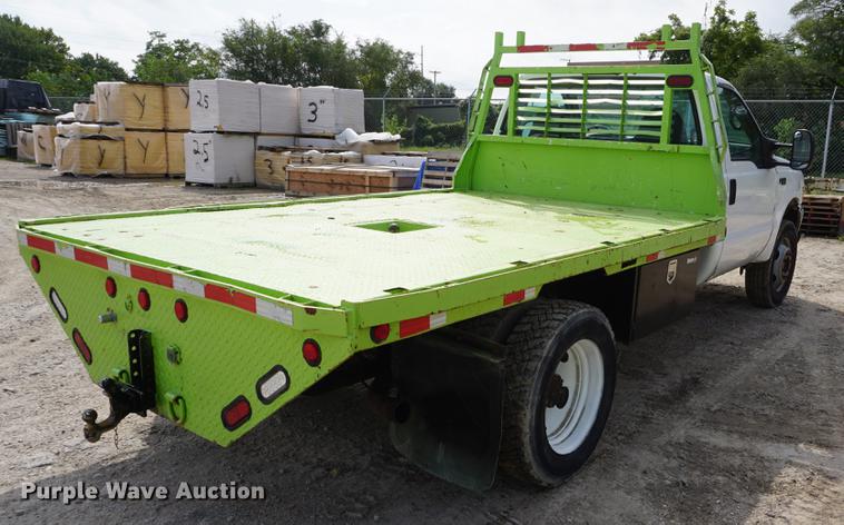 image for item DD6468 1999 Ford F450 flatbed truck