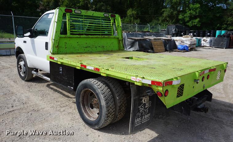 image for item DD6469 1999 Ford F450 Super Duty flatbed truck