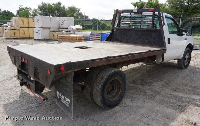 image for item DD6470 2000 Ford F350 Super Duty flatbed pickup truck