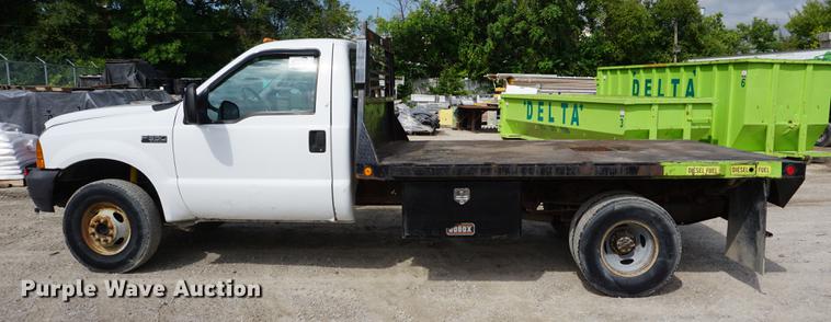 image for item DD6470 2000 Ford F350 Super Duty flatbed pickup truck