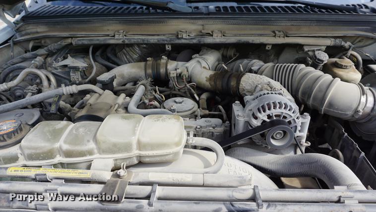 image for item DD6470 2000 Ford F350 Super Duty flatbed pickup truck