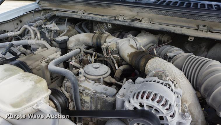 image for item DD6470 2000 Ford F350 Super Duty flatbed pickup truck