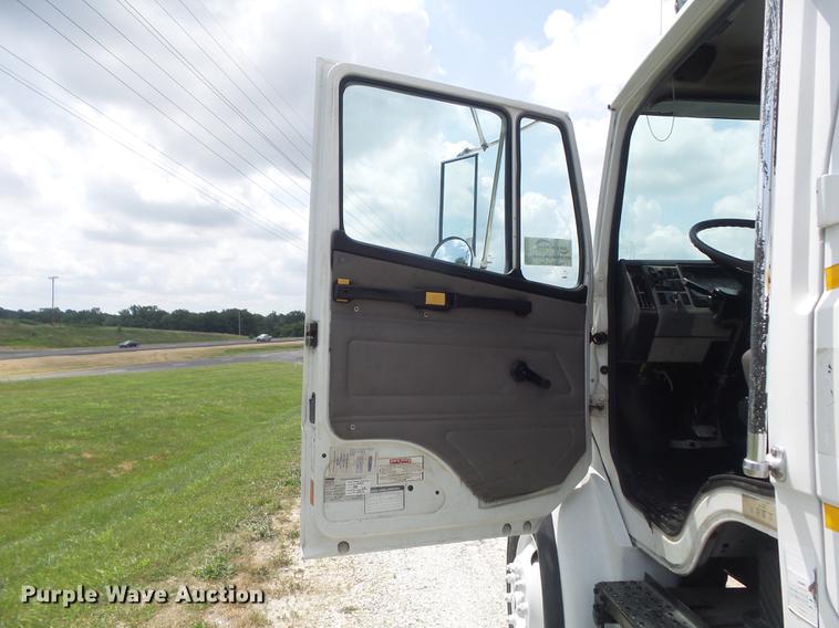 image for item DD7232 2005 Freightliner FL80 Crew Cab flatbed truck