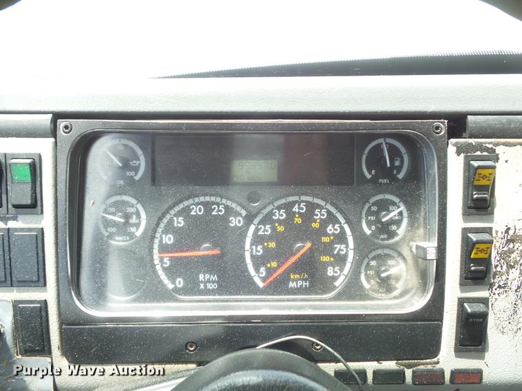 image for item DD7232 2005 Freightliner FL80 Crew Cab flatbed truck