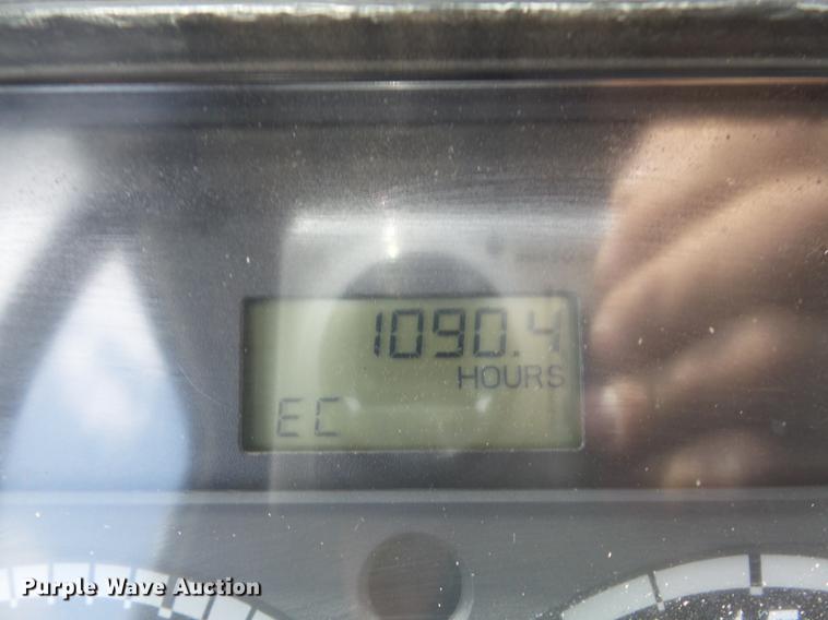 image for item DD7232 2005 Freightliner FL80 Crew Cab flatbed truck