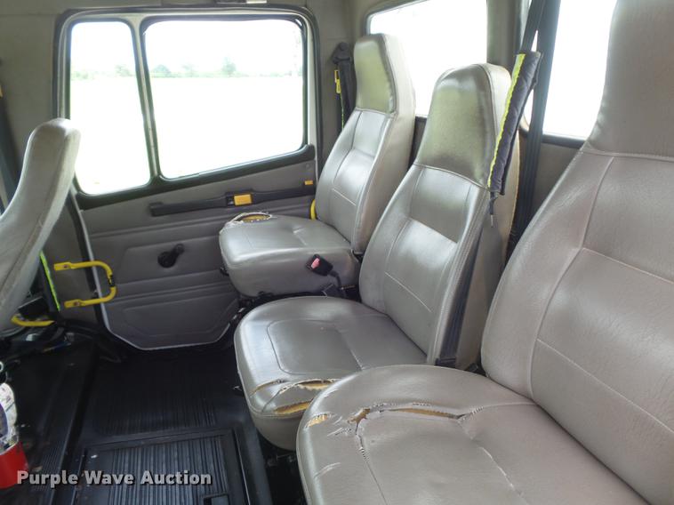 image for item DD7232 2005 Freightliner FL80 Crew Cab flatbed truck