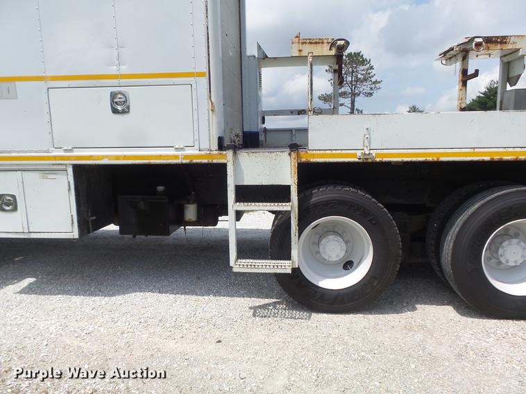image for item DD7232 2005 Freightliner FL80 Crew Cab flatbed truck