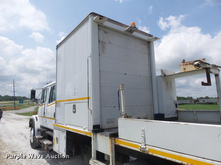 image for item DD7232 2005 Freightliner FL80 Crew Cab flatbed truck