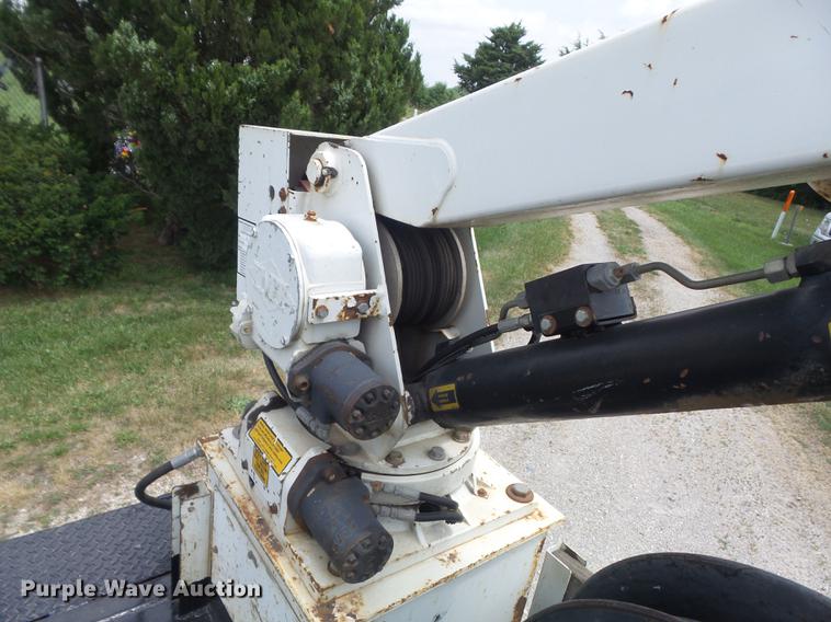 image for item DD7232 2005 Freightliner FL80 Crew Cab flatbed truck