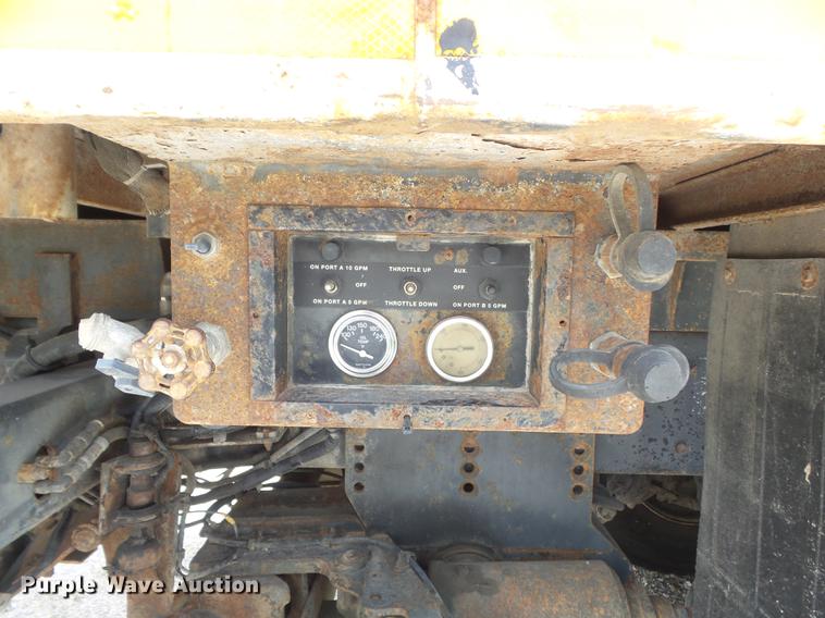 image for item DD7232 2005 Freightliner FL80 Crew Cab flatbed truck