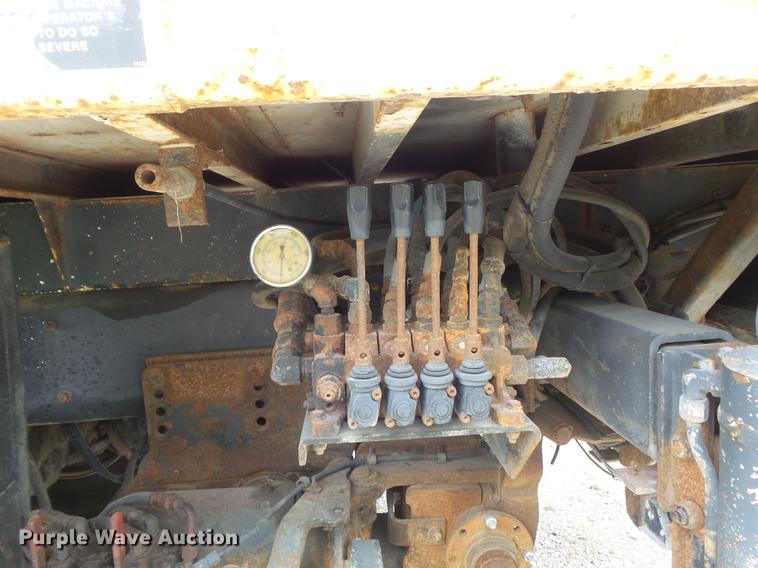 image for item DD7232 2005 Freightliner FL80 Crew Cab flatbed truck