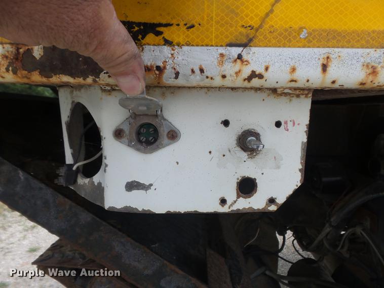 image for item DD7232 2005 Freightliner FL80 Crew Cab flatbed truck