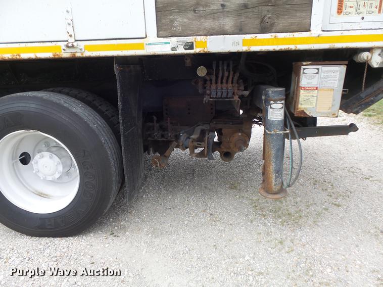 image for item DD7232 2005 Freightliner FL80 Crew Cab flatbed truck