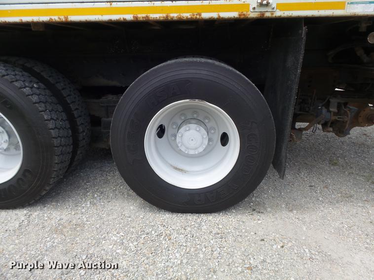 image for item DD7232 2005 Freightliner FL80 Crew Cab flatbed truck