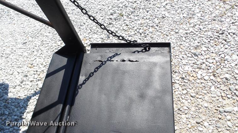 image for item DD7256 2004 Ford F250 Super Duty XL SuperCab pickup truck