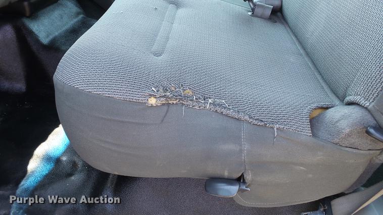 image for item DD7256 2004 Ford F250 Super Duty XL SuperCab pickup truck