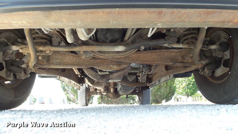 image for item DD7256 2004 Ford F250 Super Duty XL SuperCab pickup truck