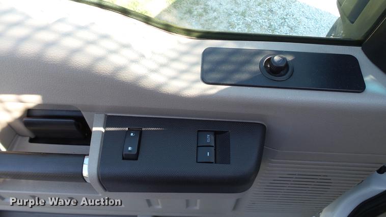 image for item DD7257 2008 Ford F550 Super Duty XL flatbed truck