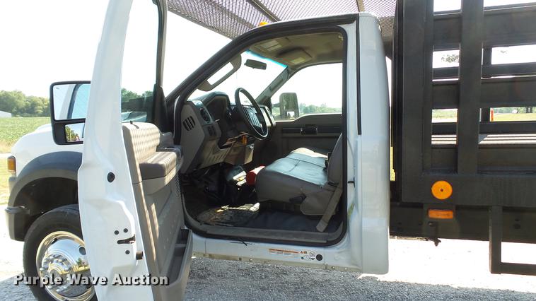 image for item DD7257 2008 Ford F550 Super Duty XL flatbed truck
