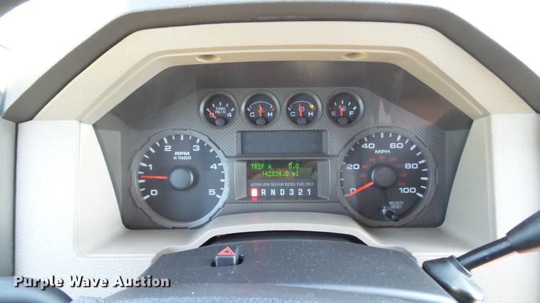 image for item DD7257 2008 Ford F550 Super Duty XL flatbed truck