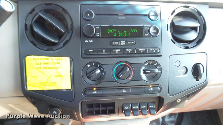 image for item DD7257 2008 Ford F550 Super Duty XL flatbed truck